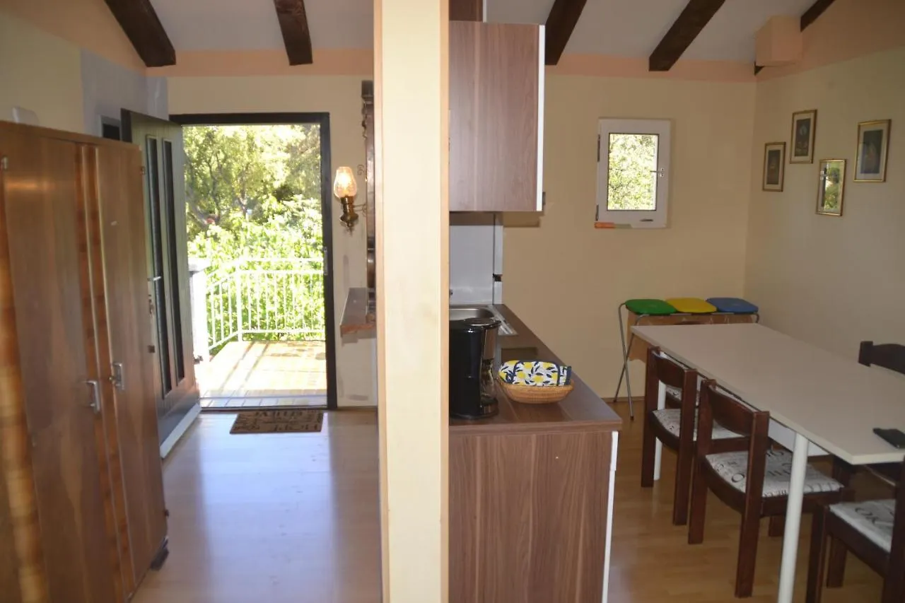 Villa Valkane Pet Friendly 150M From The Stunning Valkane Beach, City Indoor Pools-Fitness And City Mall Pula
