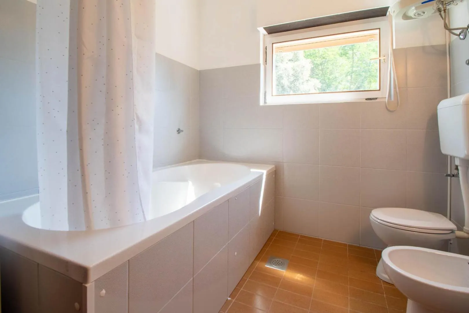 Apartment Villa Valkane Pet Friendly 150M From The Stunning Valkane Beach, City Indoor Pools-Fitness And City Mall Pula